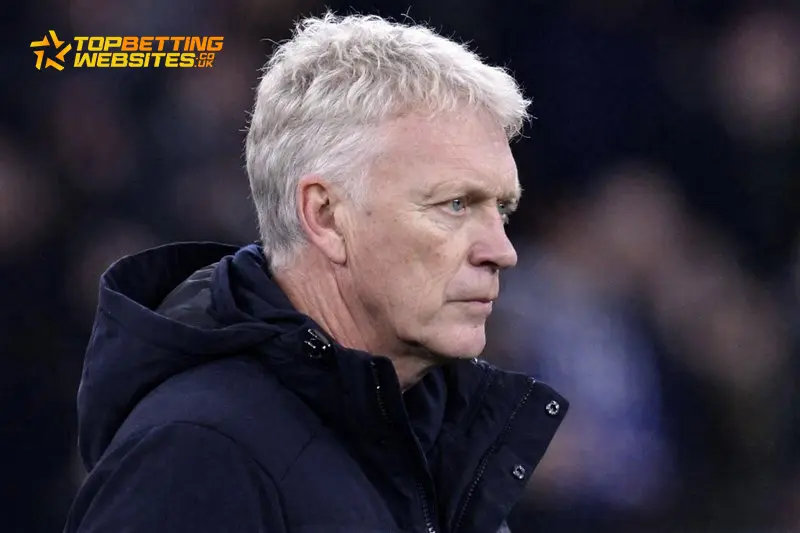 Everton eye Ben White as Arsenal’s Konsa chase threatens to set off transfer dominoes