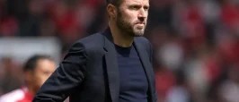 Fabregas shuts the door as United’s Carrick crisis deepens