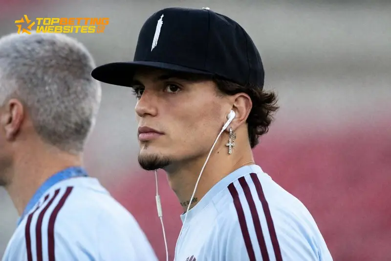 Garnacho Axes Instagram as Ex’s Emotional Post Clouds His Villa Fresh Start