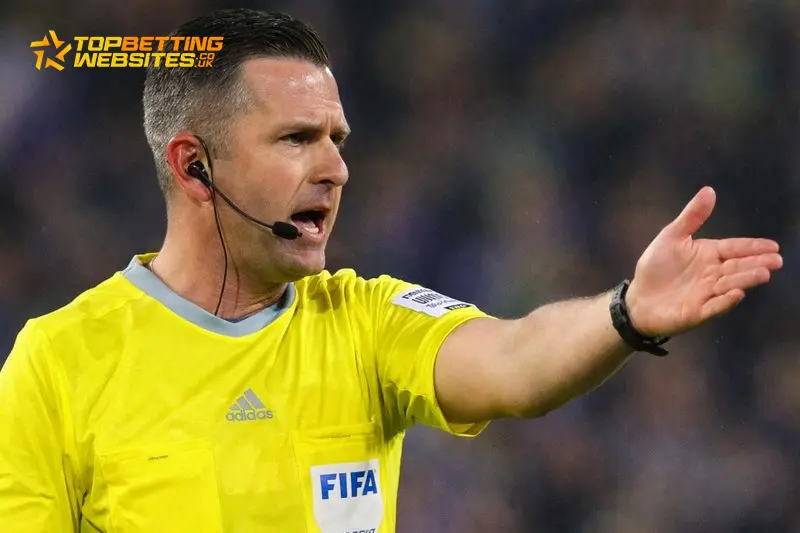 Minor Knock Benches Michael Oliver as Letexier Steps In for Ivory Coast vs Ecuador